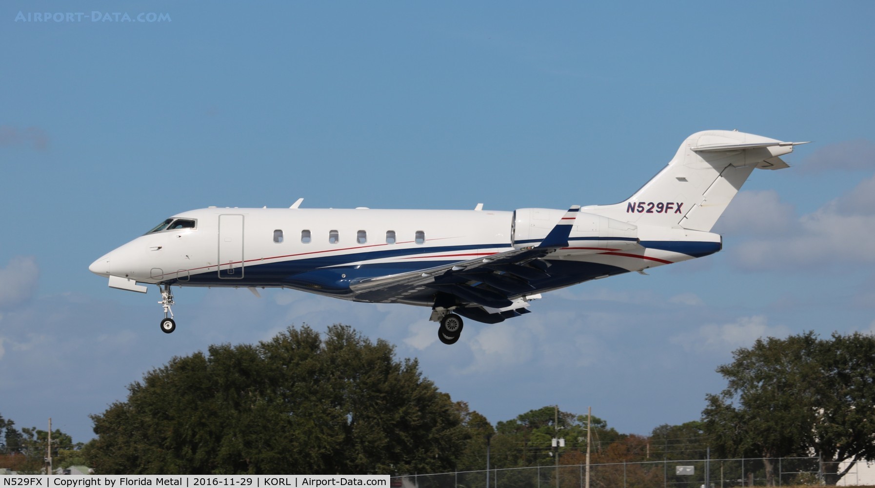 N529FX, 2006 Bombardier Challenger 300 (BD-100-1A10) C/N 20128, Challenger 300 zx