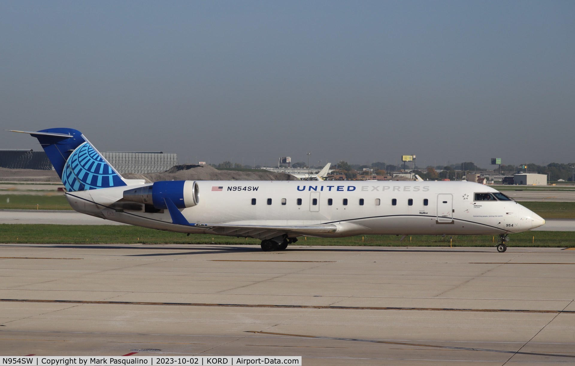 N954SW, 2003 Bombardier CRJ-200LR (CL-600-2B19) C/N 7815, CL-600-2B19