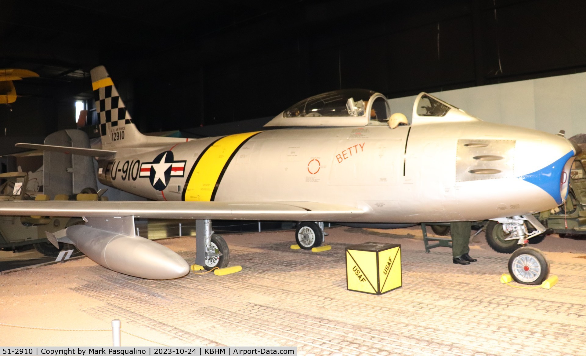 51-2910, 1951 North American F-86F-1-NA Sabre C/N 172.193, North American F-86F-1-NA