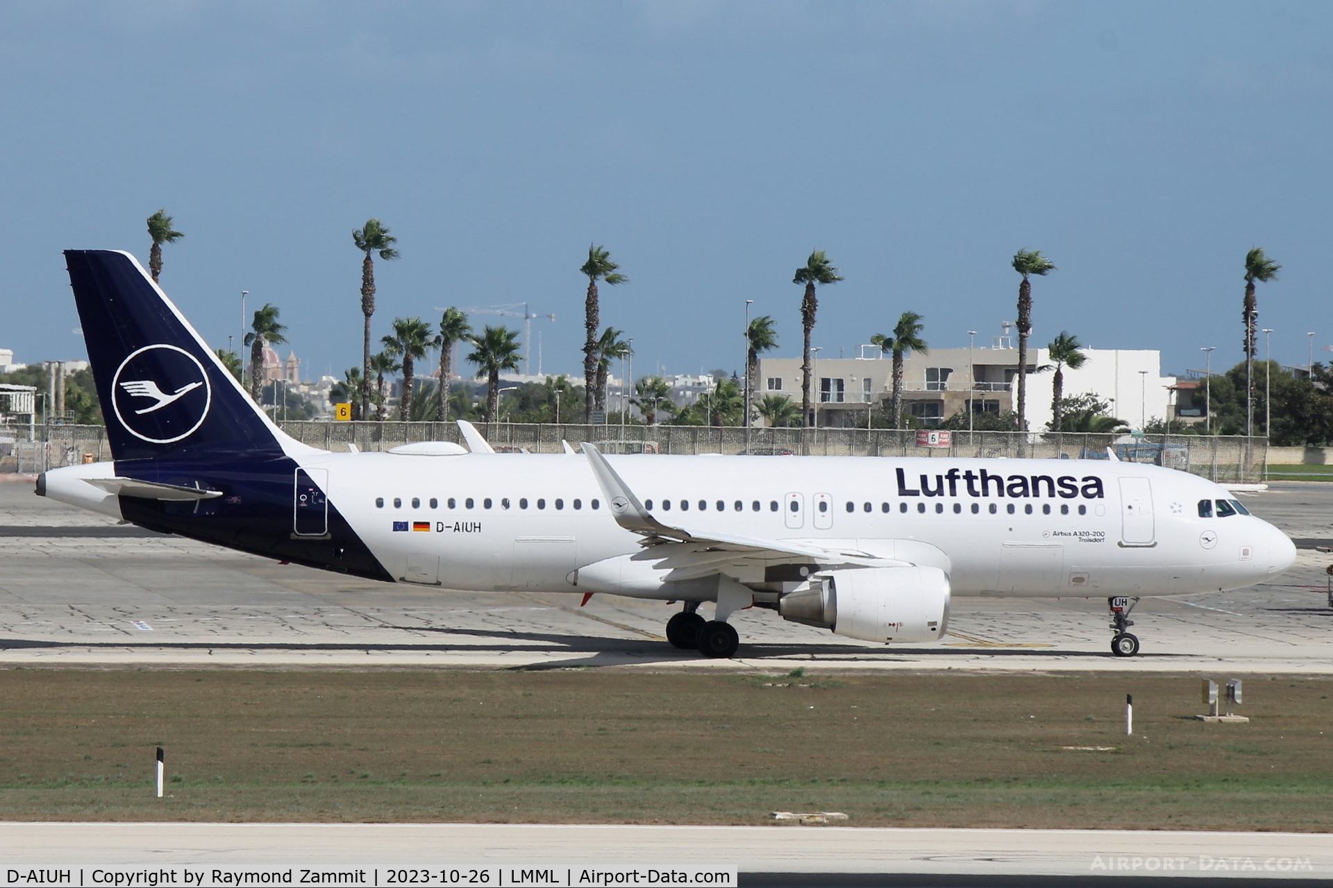 D-AIUH, 2014 Airbus A320-214 C/N 6225, A320 D-AIUH Lufthansa