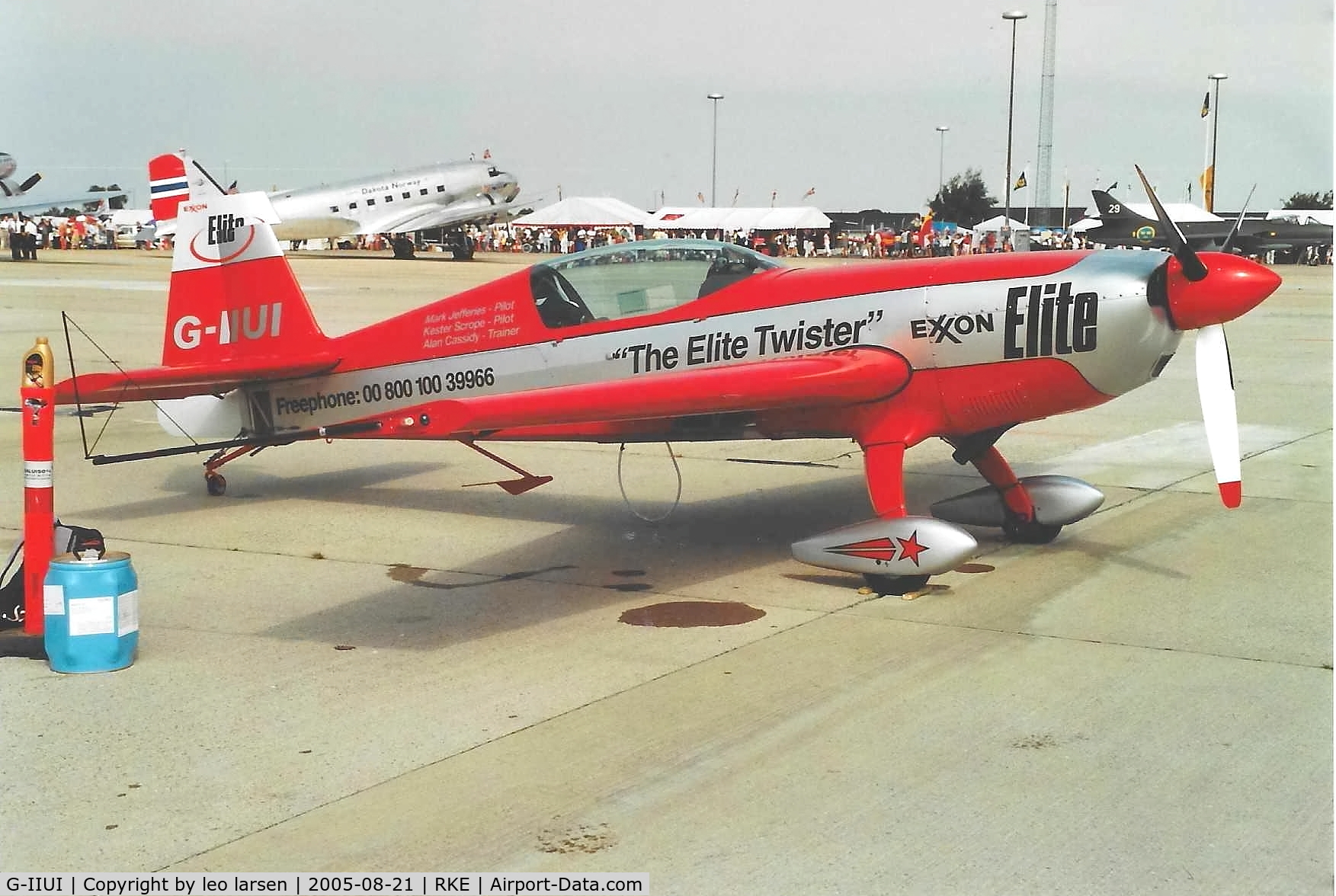G-IIUI, 1992 Extra EA-300S C/N 004, Roskilde Air Show 21.8.2005