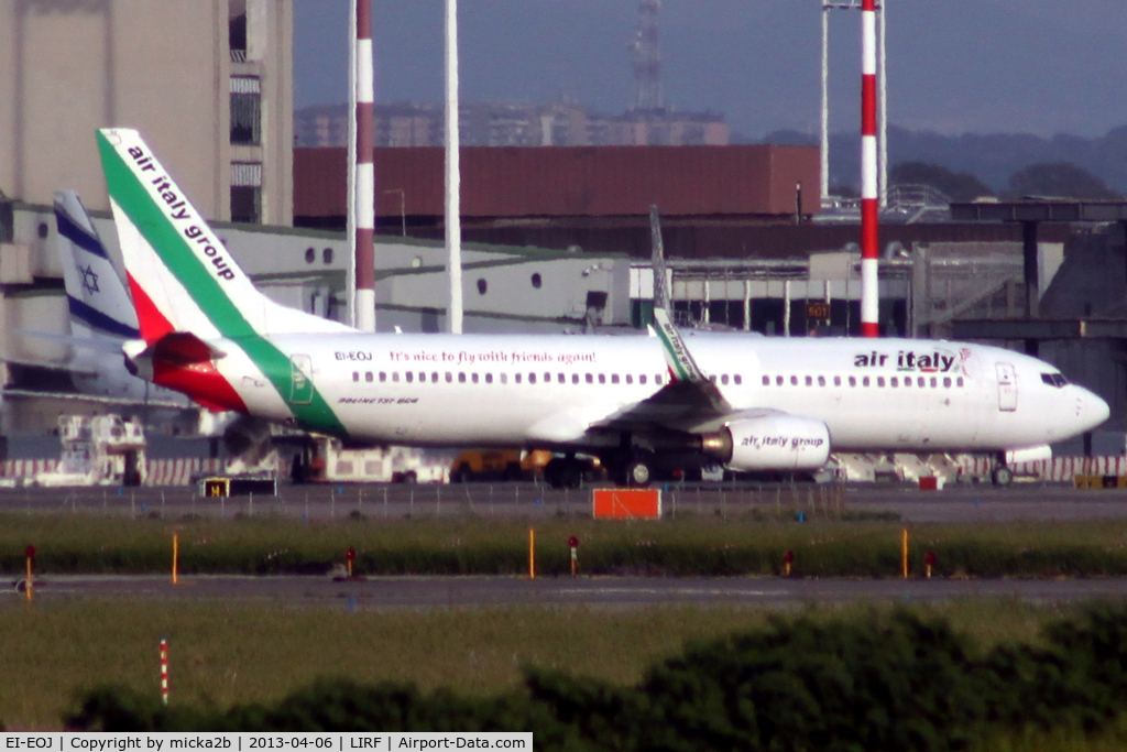 EI-EOJ, 2005 Boeing 737-8BK C/N 33022, Parked