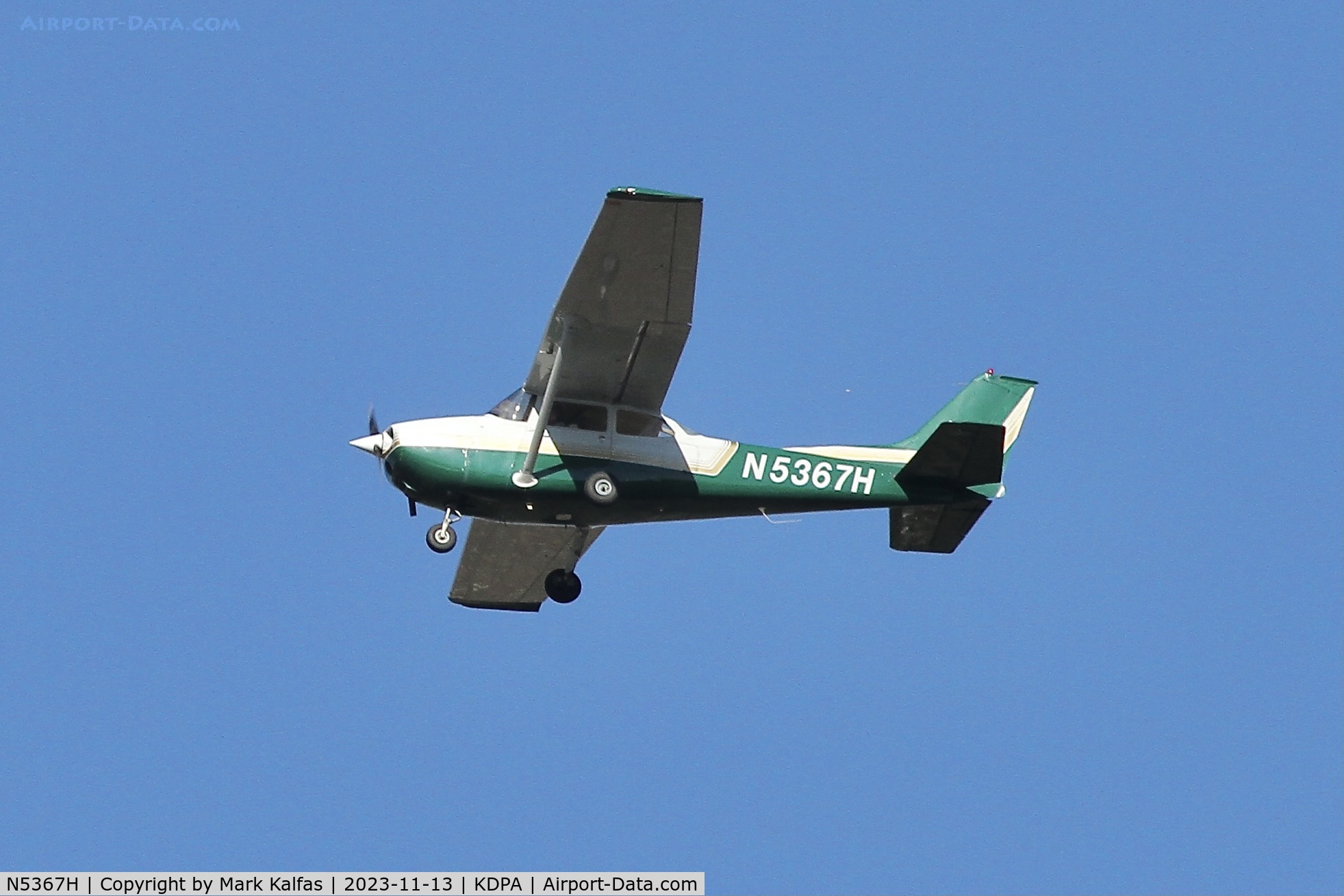 N5367H, 1975 Cessna 172M C/N 17265414, Wings Leasing LLC / Illinois Aviation Academy C172M N5367H inbound to KDPA