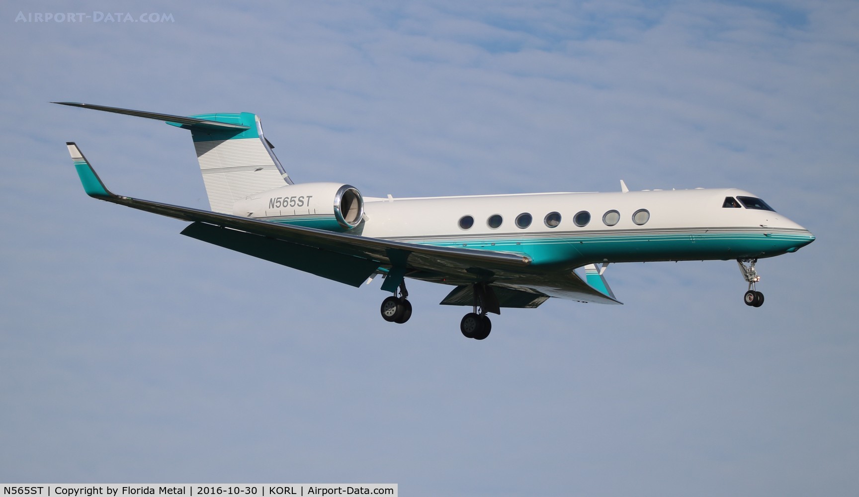 N565ST, 2004 Gulfstream Aerospace GV-SP (G550) C/N 5015, G550 zx