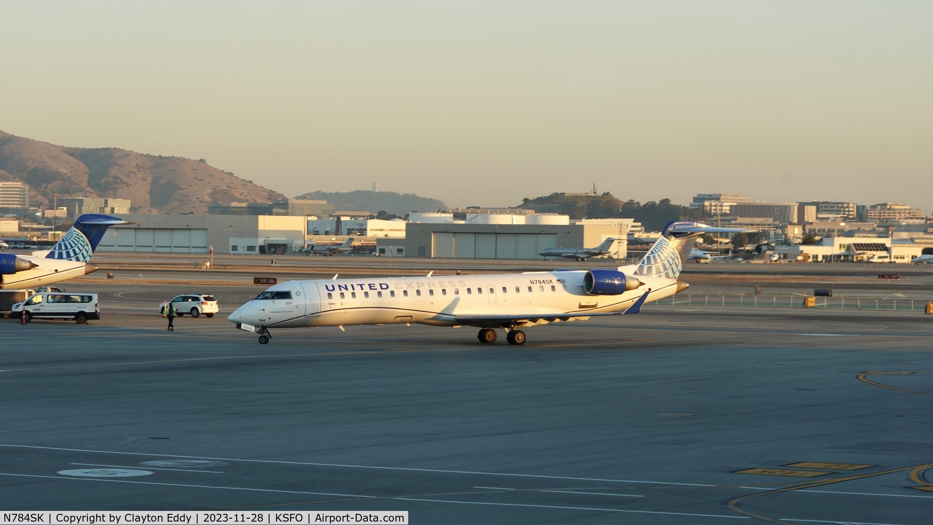 N784SK, 2009 Bombardier CRJ-700 (CL-600-2C10) Regional Jet C/N 10284, SFO 2023.