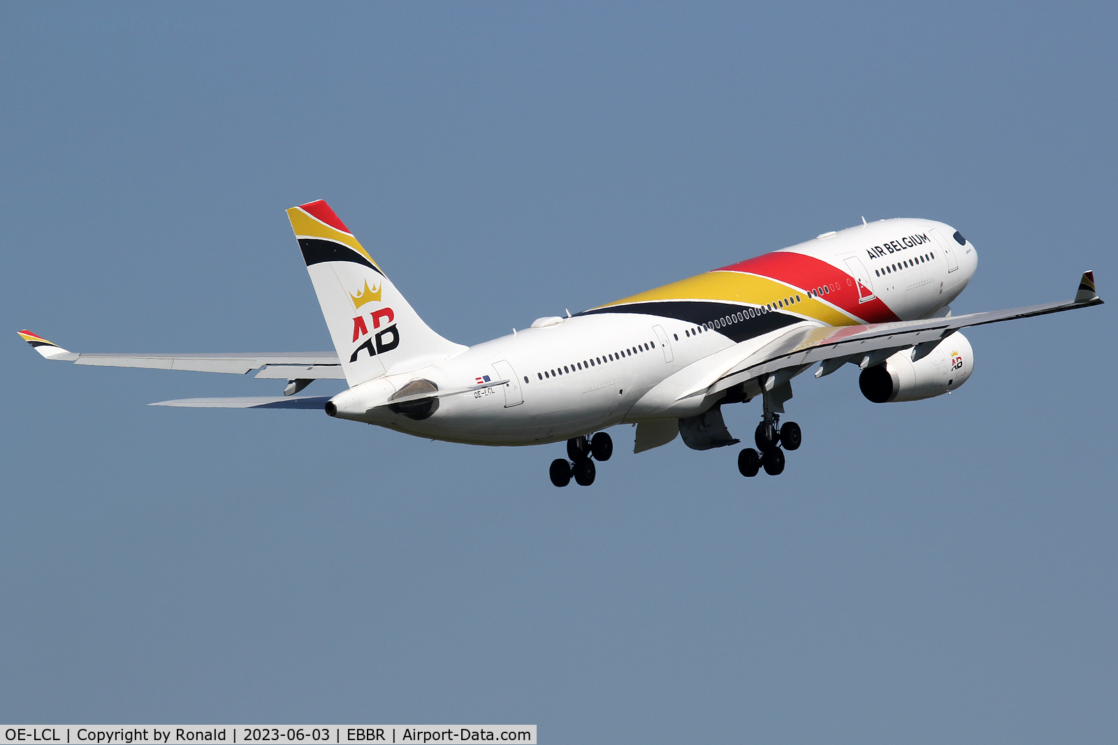 OE-LCL, 2014 Airbus A321-211 C/N 6168, at bru