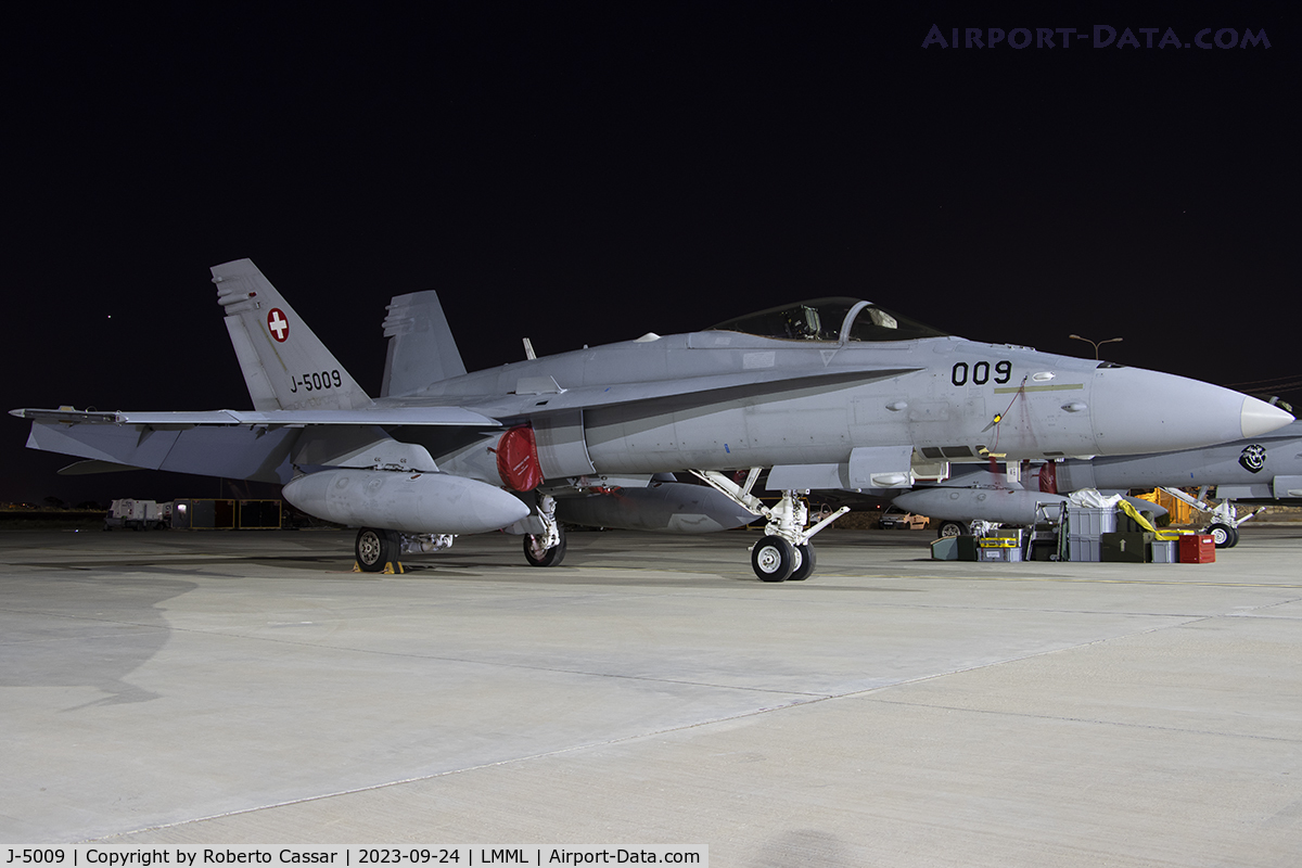 J-5009, McDonnell Douglas F/A-18C Hornet C/N 1343/SFC009, Malta International Airshow 2023