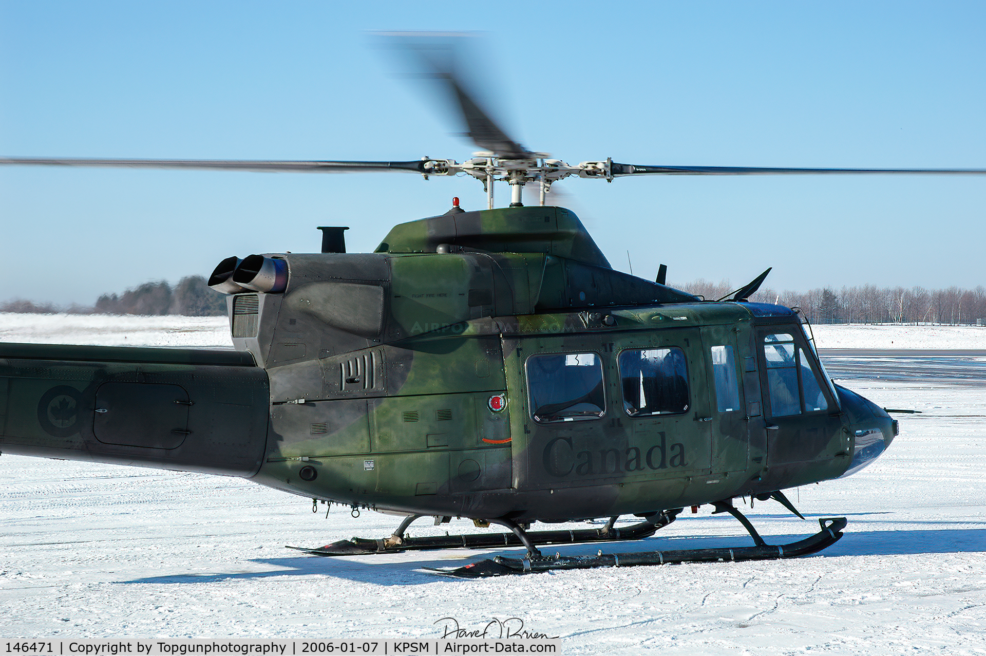 146471, Bell CH-146 Griffon C/N 46471, Canadian Helo drops in for fuel