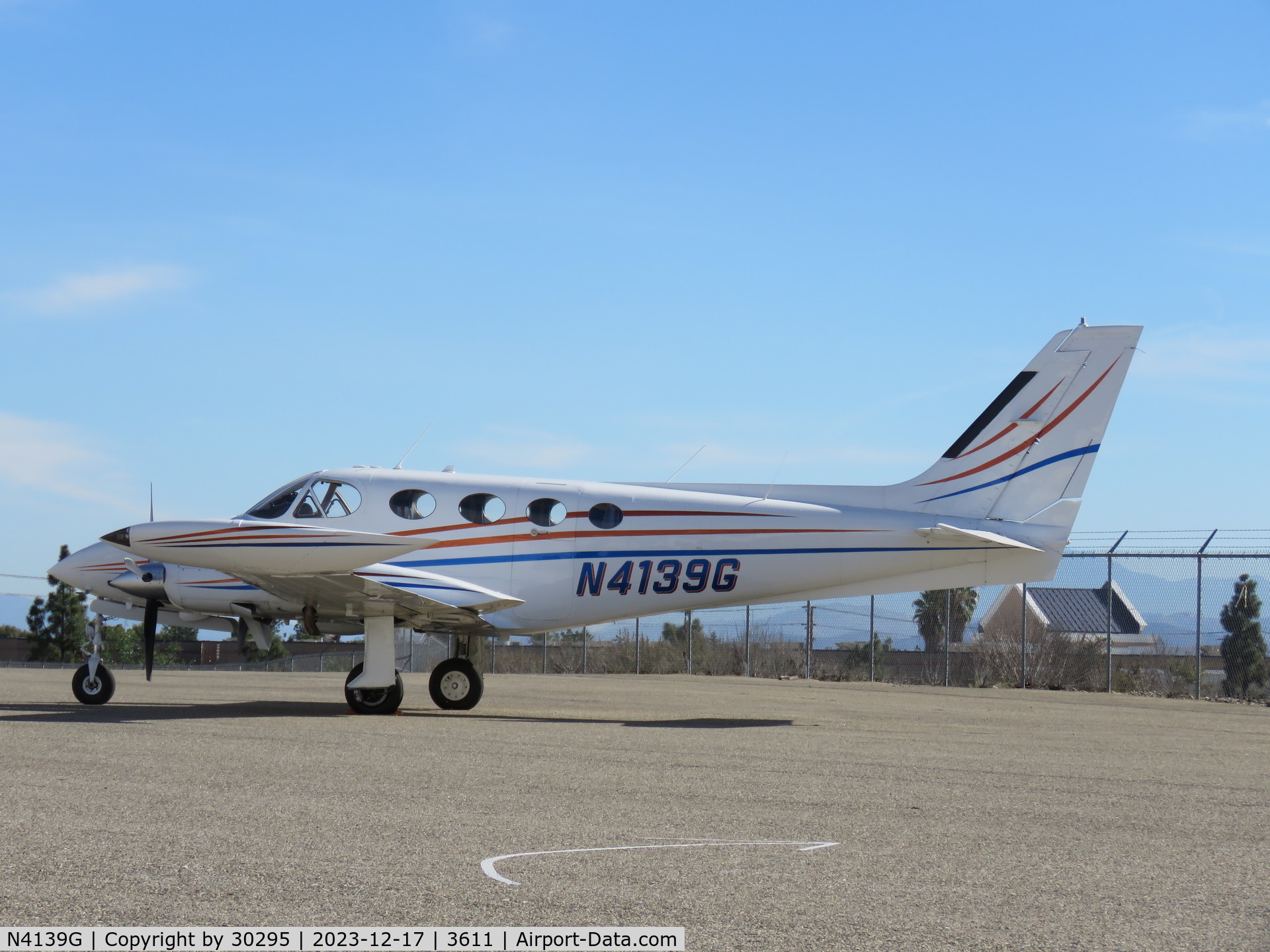 N4139G, Cessna 340A C/N 340A0310, Parked