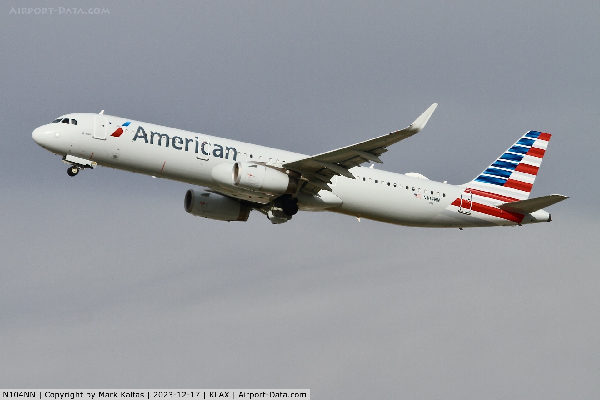 N104NN, 2013 Airbus A321-231 C/N 5895, A321 American Airlines Airbus A321 N104NN AAL274 LAX-JFK