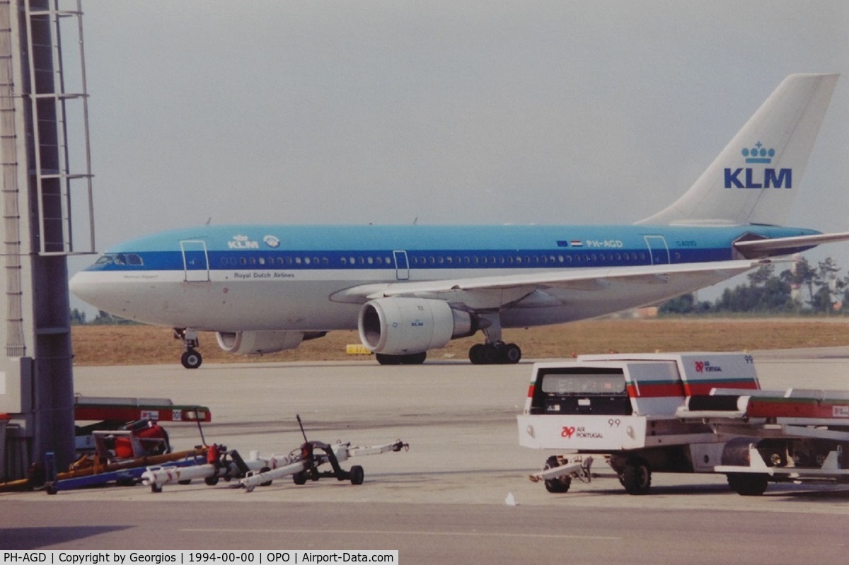 PH-AGD, 1983 Airbus A310-203 C/N 264, Porto Airport 1994