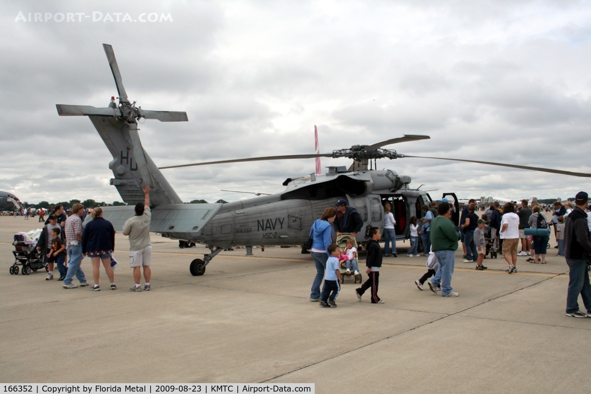 166352, Sikorsky MH-60S Knighthawk C/N 70-2947, Selfridge 2009 zx