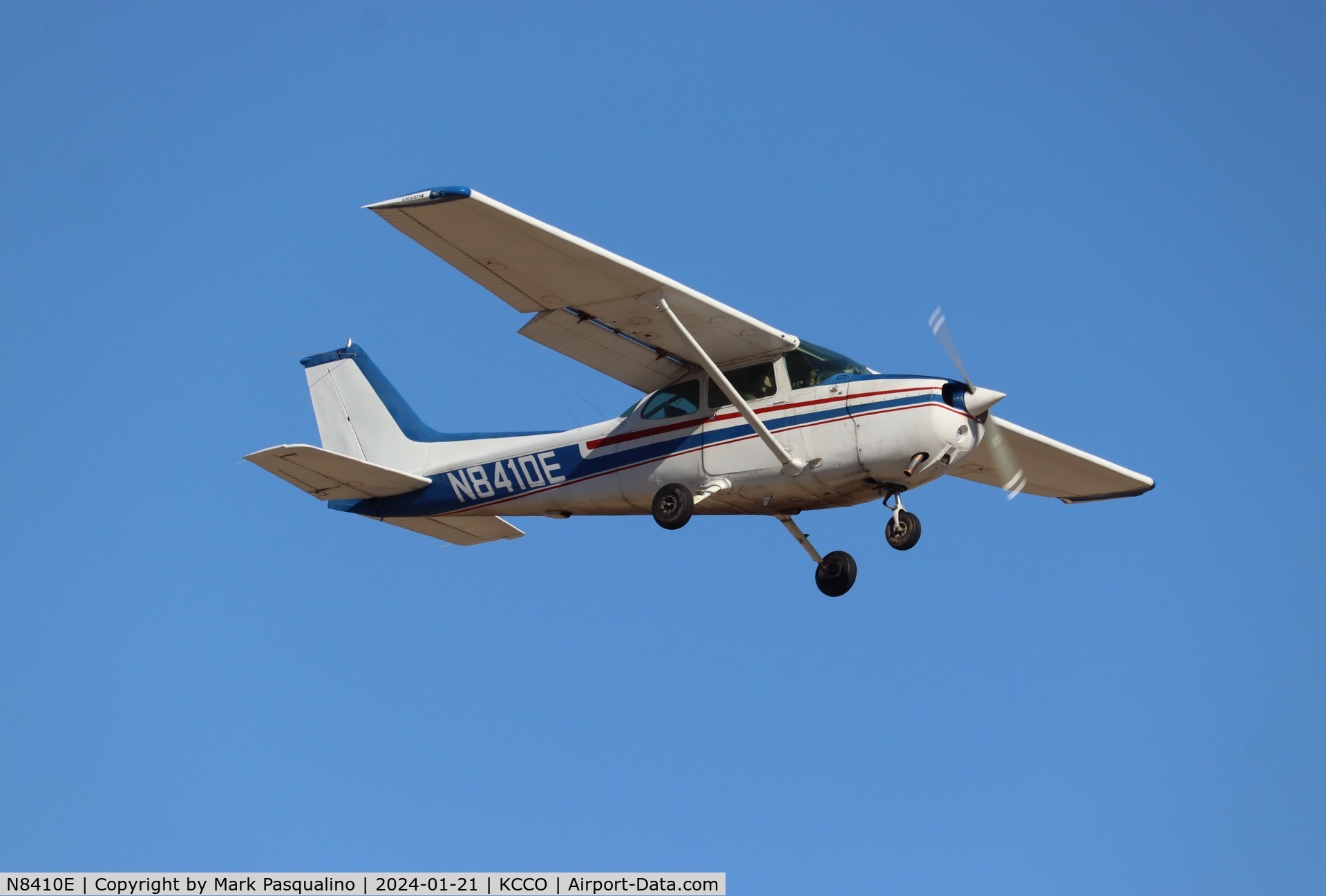 N8410E, 1979 Cessna 172N C/N 17272196, Cessna 172N