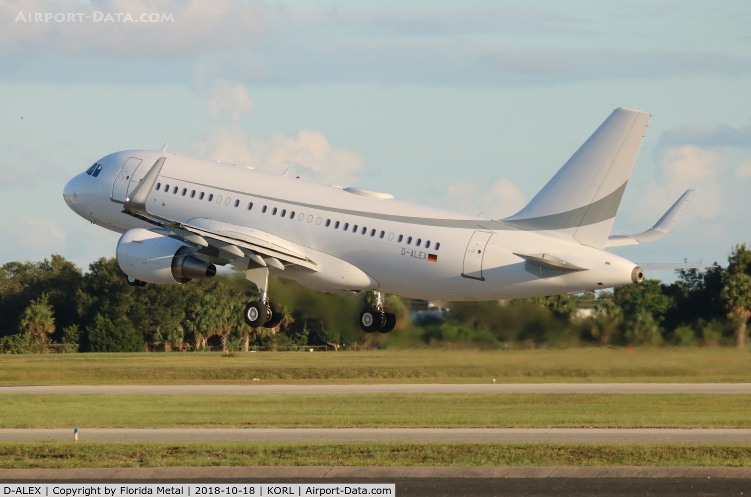 D-ALEX, 2014 Airbus A319-115(CJ) C/N 5963, NBAA 2018 zx