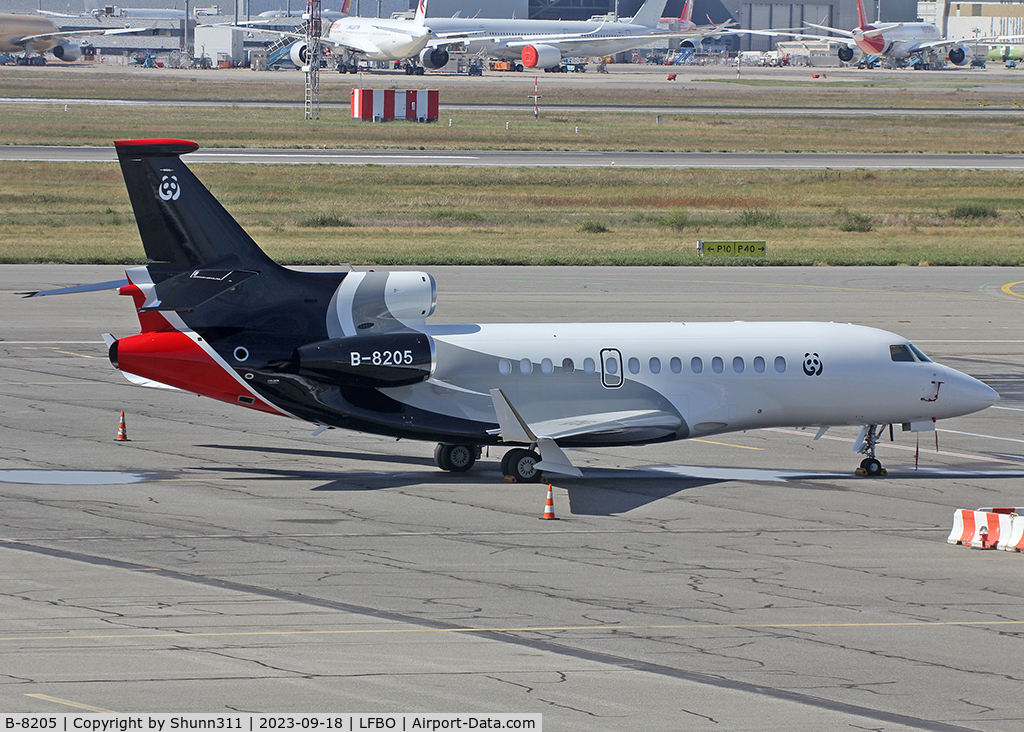 B-8205, 2013 Dassault Falcon 7X C/N 209, Parked at the General Aviation area...