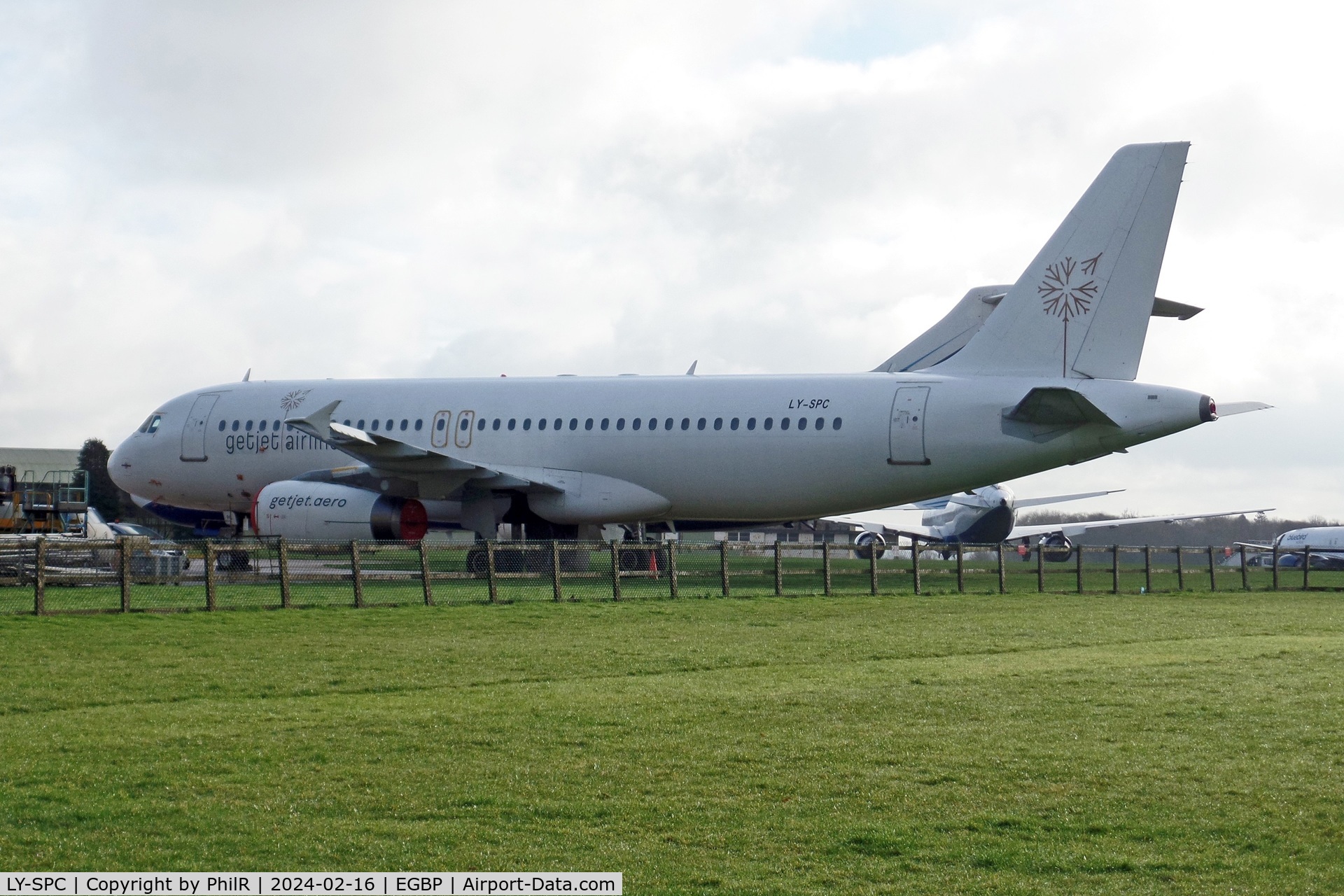 LY-SPC, 1994 Airbus A320-231 C/N 415, LY-SPC 1994 Airbus A320-200 Kemble