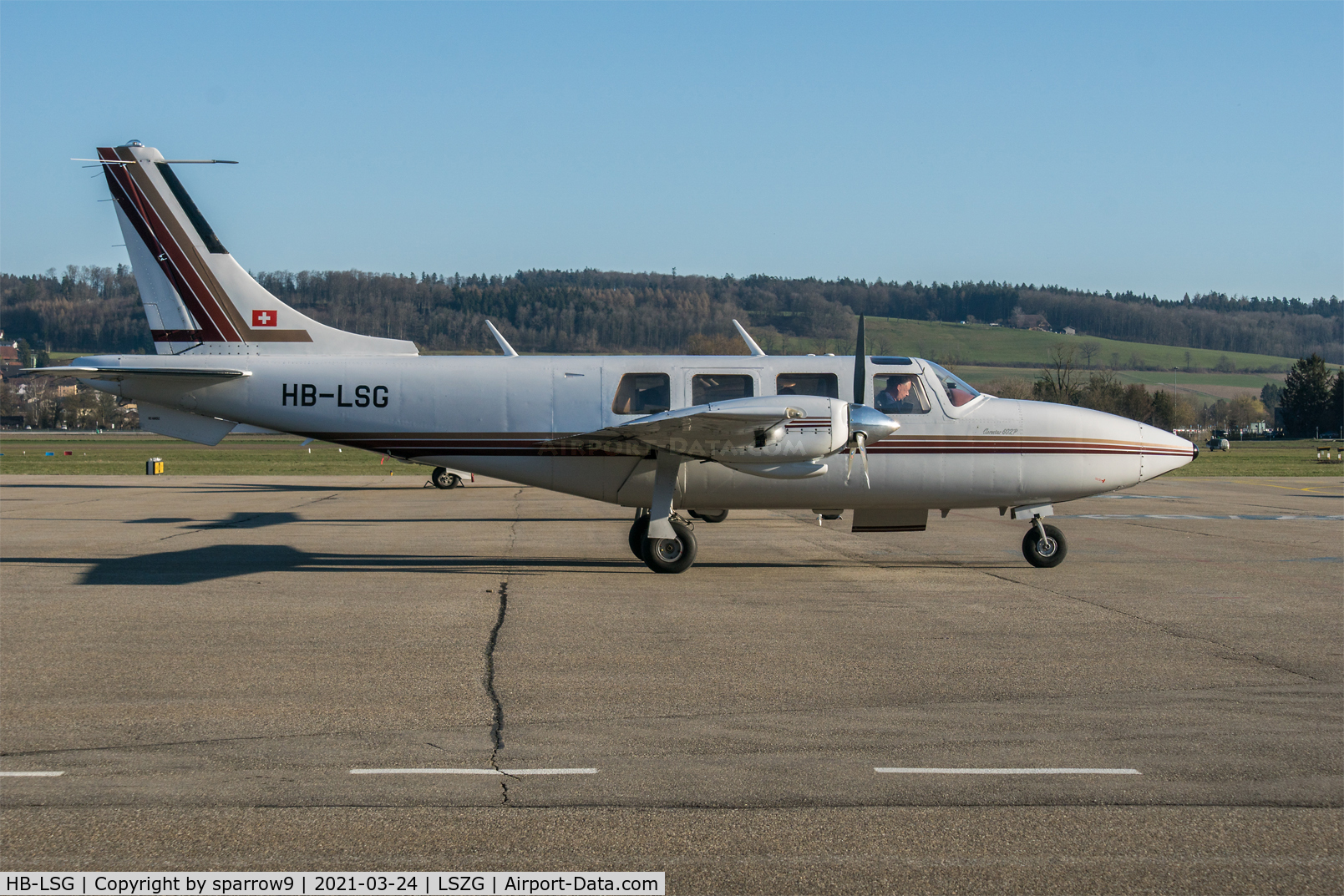 HB-LSG, 1982 Piper PA-60-602P Aerostar C/N 60-8265033, At Grenchen. HB-registered since 1994-09-01.