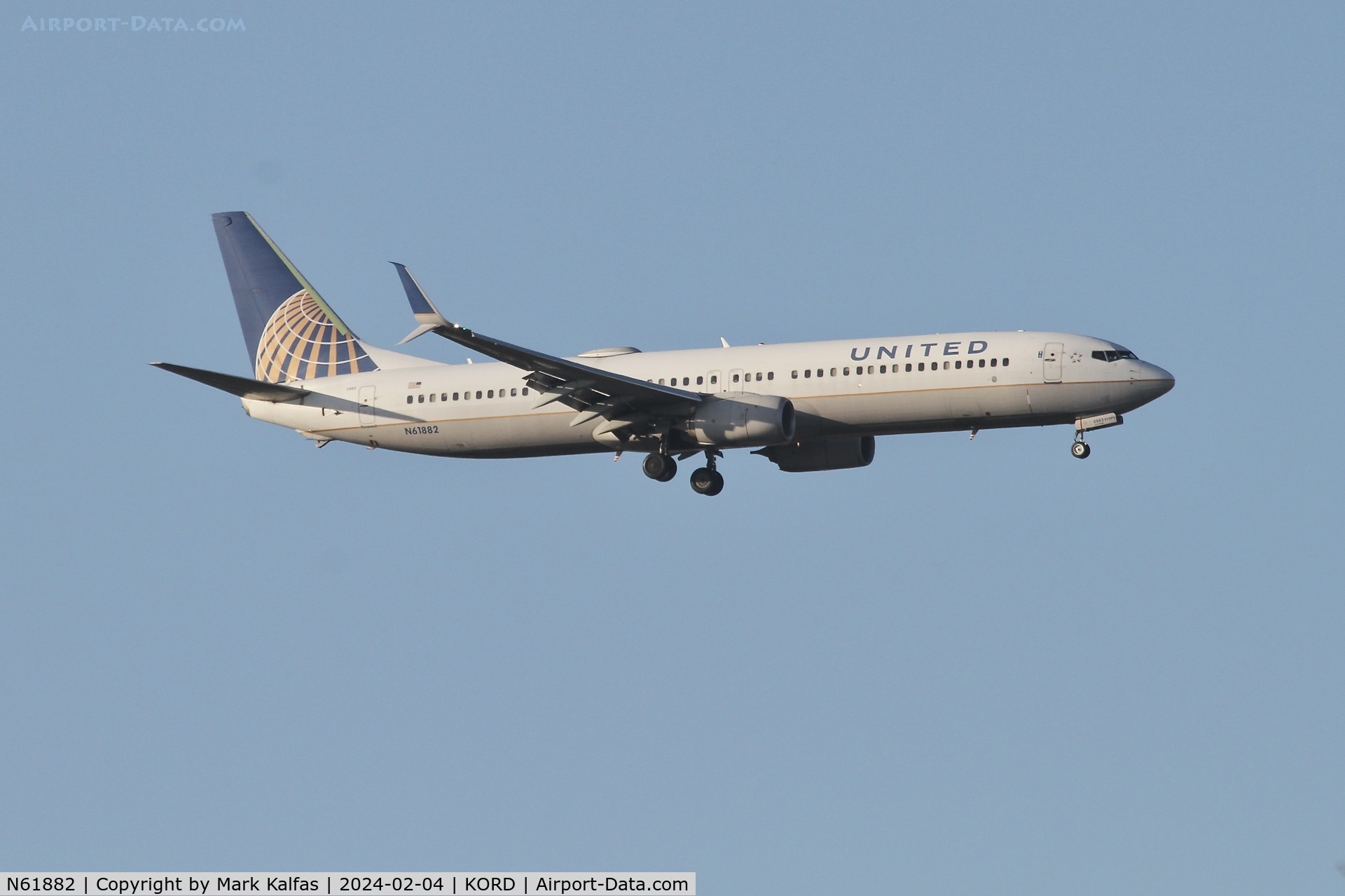 N61882, 2015 Boeing 737-900/ER C/N 42201, B739 United Airlines  BOEING 737-924ER N61882 UAL210 AUS-ORD