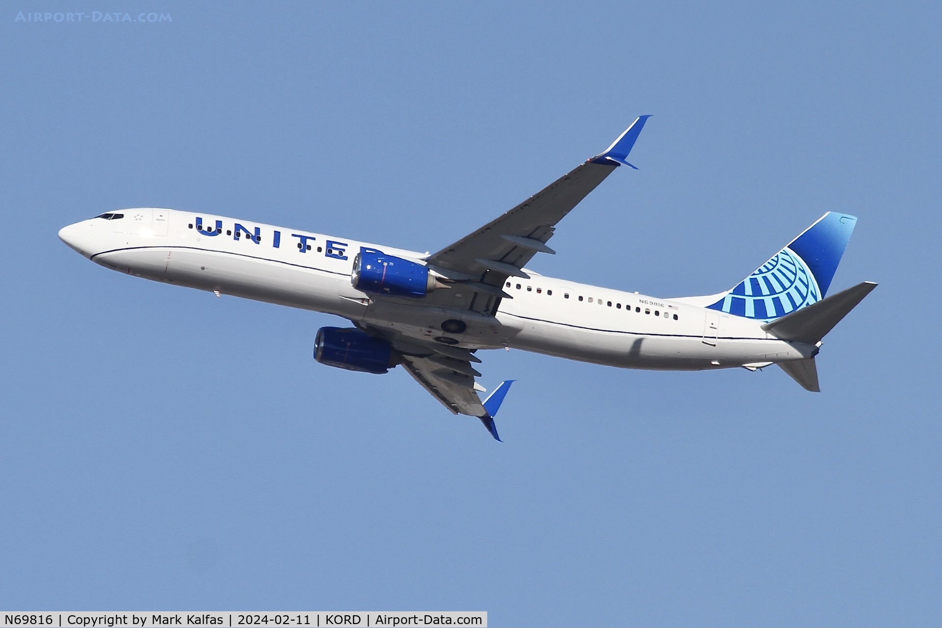 N69816, 2014 Boeing 737-924/ER C/N 42176, B739 United Airlines  BOEING 737-924ER N69816 UAL1944 ORD-PHX