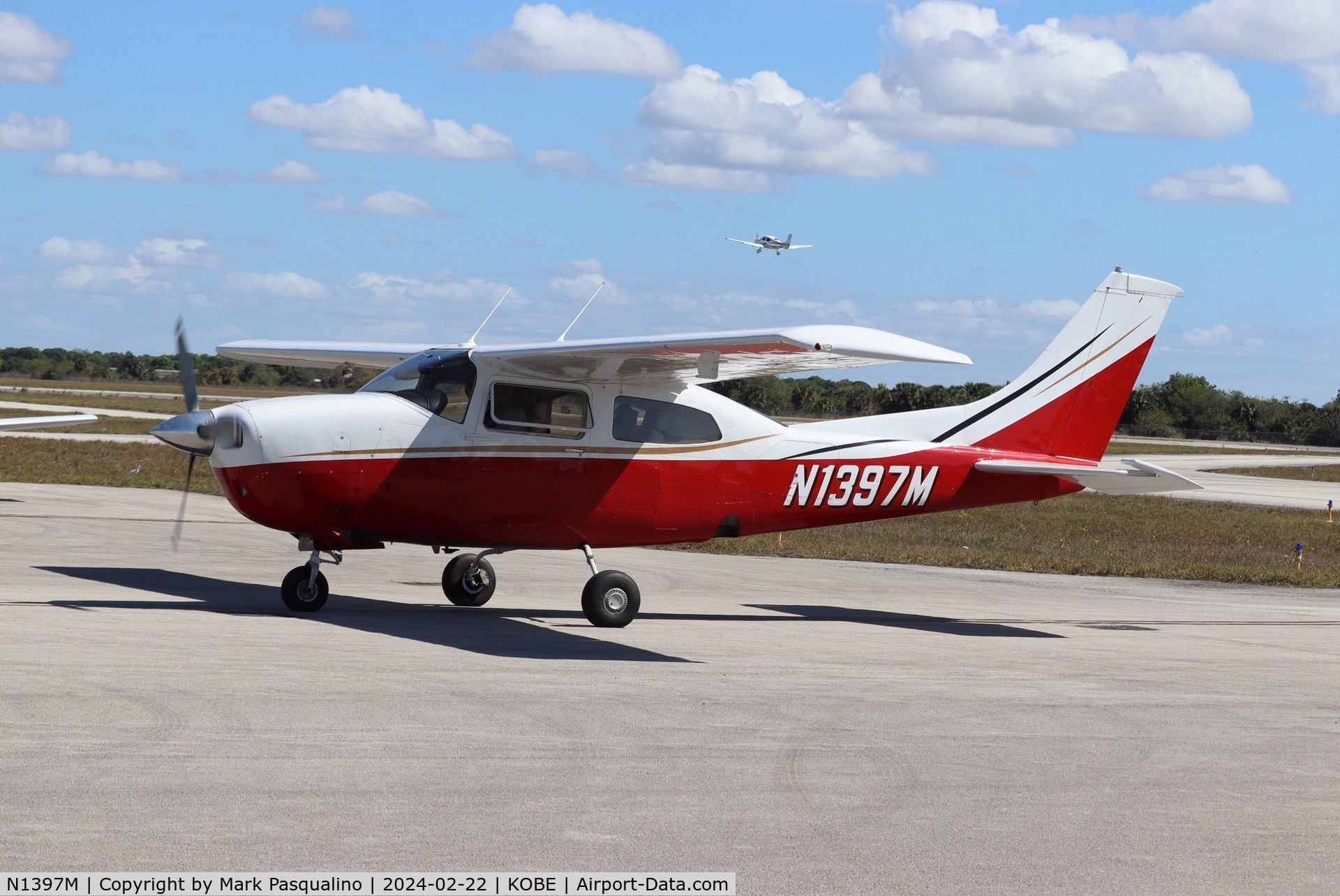 N1397M, Cessna 210M Centurion C/N 21061940, Cessna 210m
