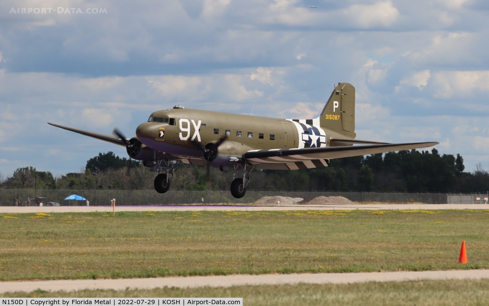 N150D, 1944 Douglas DC3C-S1C3G (C-47A) C/N 20195, OSH 22 zx