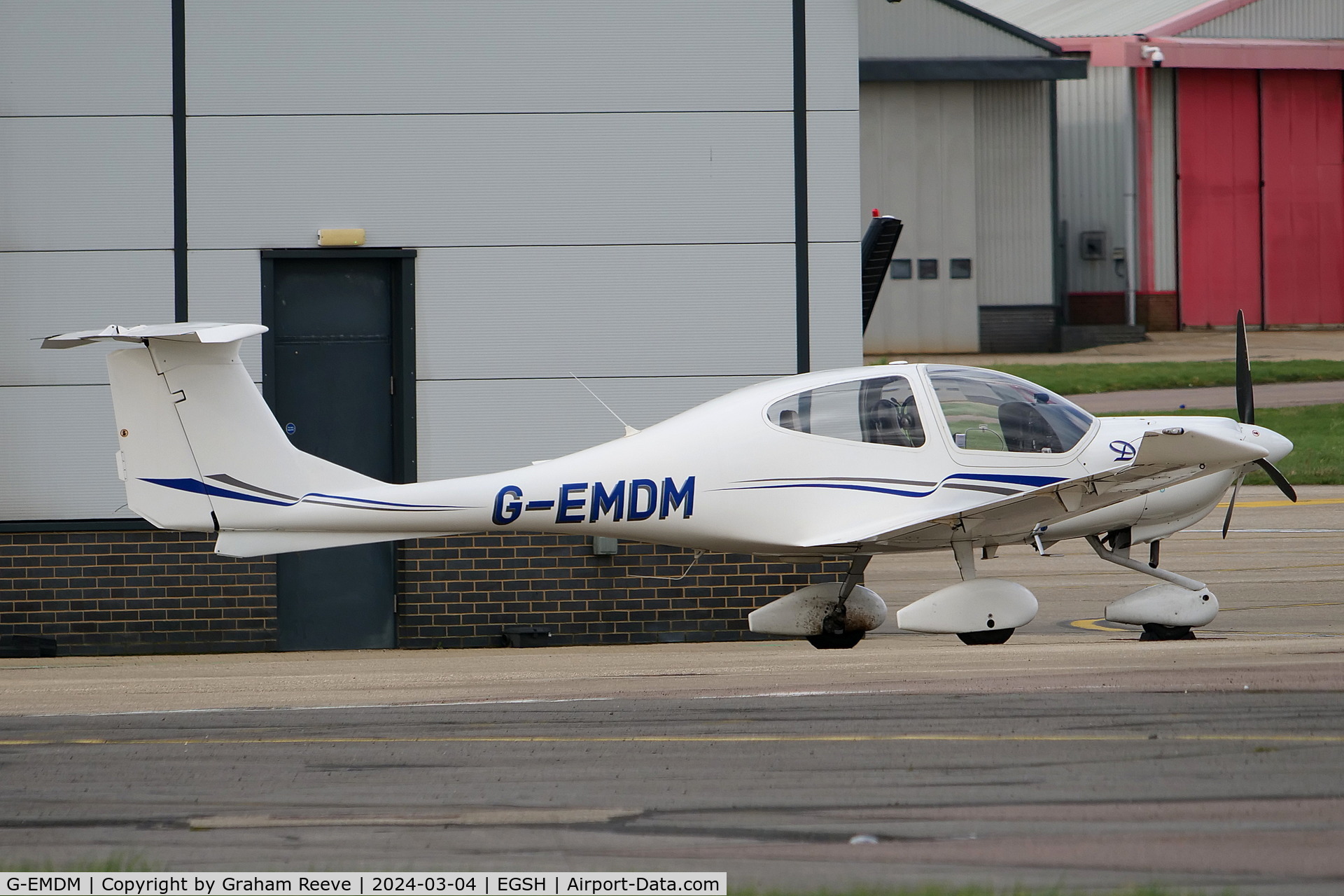 G-EMDM, 2000 Diamond DA-40 Diamond Star C/N 40.009, Parked at Norwich.