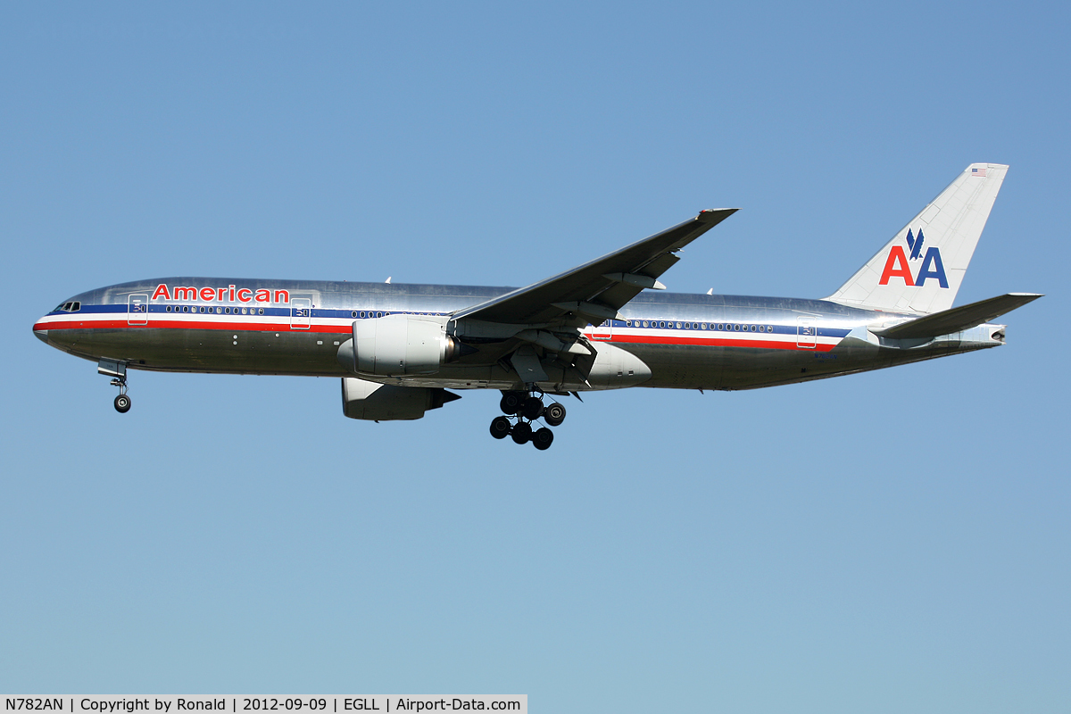 N782AN, 2000 Boeing 777-223 C/N 30003, at lhr