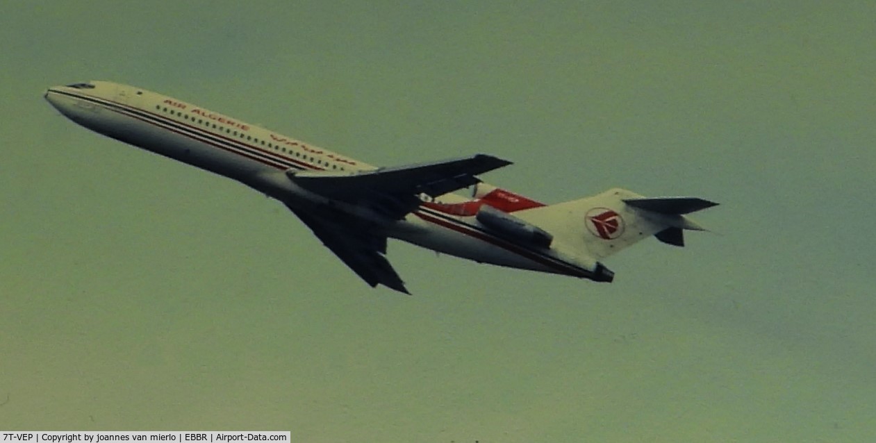 7T-VEP, 1976 Boeing 727-2D6 C/N 21284, Climbing out of Brussels 25R ex-slide