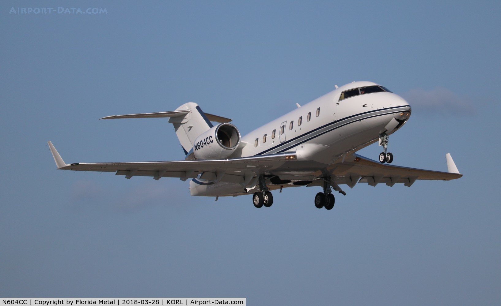 N604CC, 2005 Bombardier Challenger 604 (CL-600-2B16) C/N 5633, Challenger 604 zx