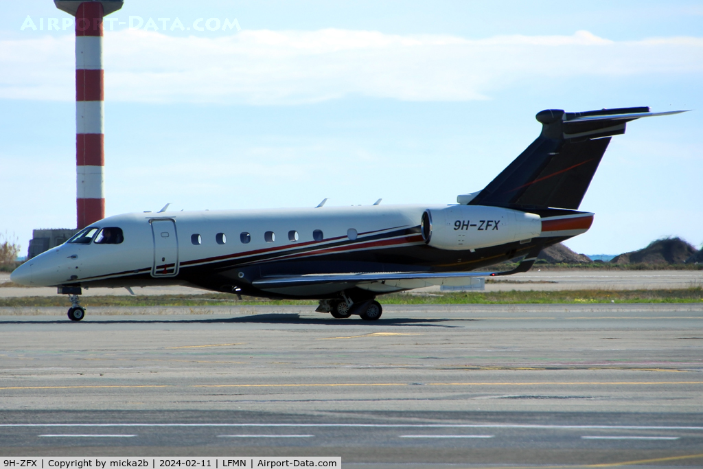 9H-ZFX, 2015 Embraer EMB-550 Legacy 500 C/N 550-00036, Taxiing