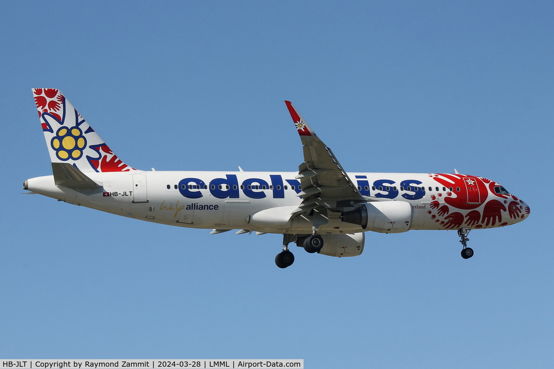 HB-JLT, 2013 Airbus A320-214 C/N 5518, A320 HB-JLT Edelweiss