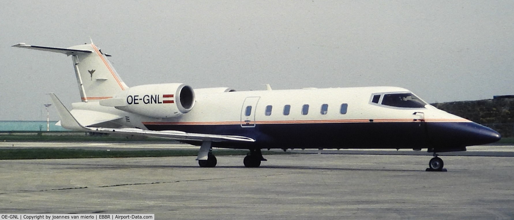 OE-GNL, 1994 Learjet 60 C/N 60-032, Ex-slide