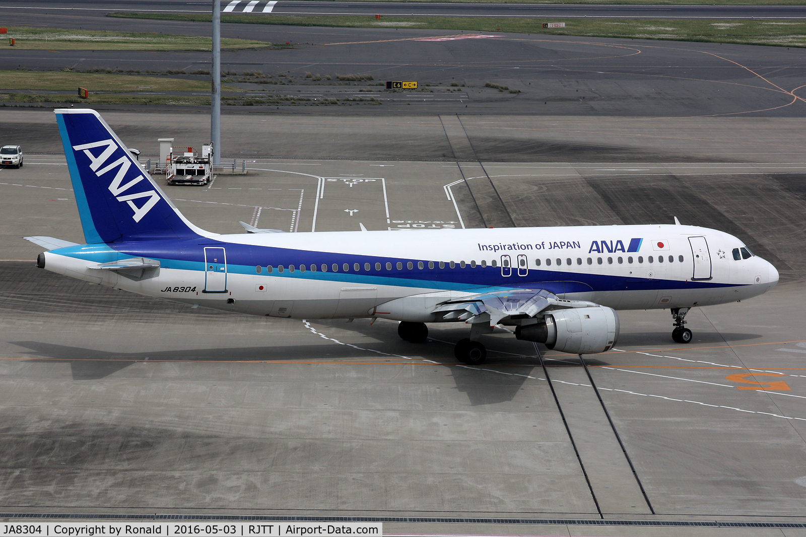 JA8304, Airbus A320-211 C/N 0531, at hnd
