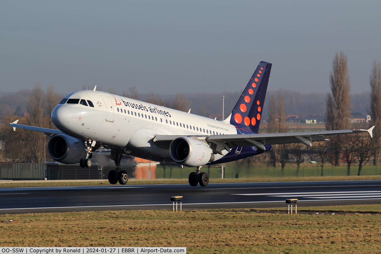 OO-SSW, 2007 Airbus A319-111 C/N 3255, at ebbr