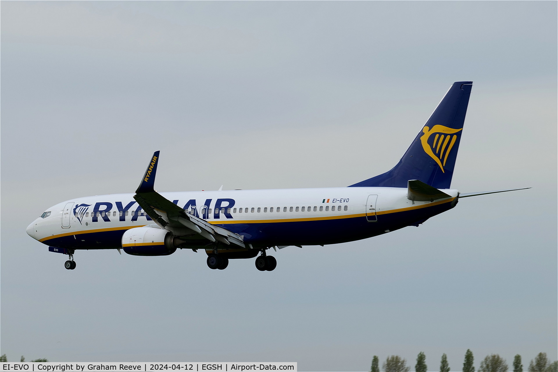 EI-EVO, 2012 Boeing 737-8AS C/N 40297, Landing at Norwich.