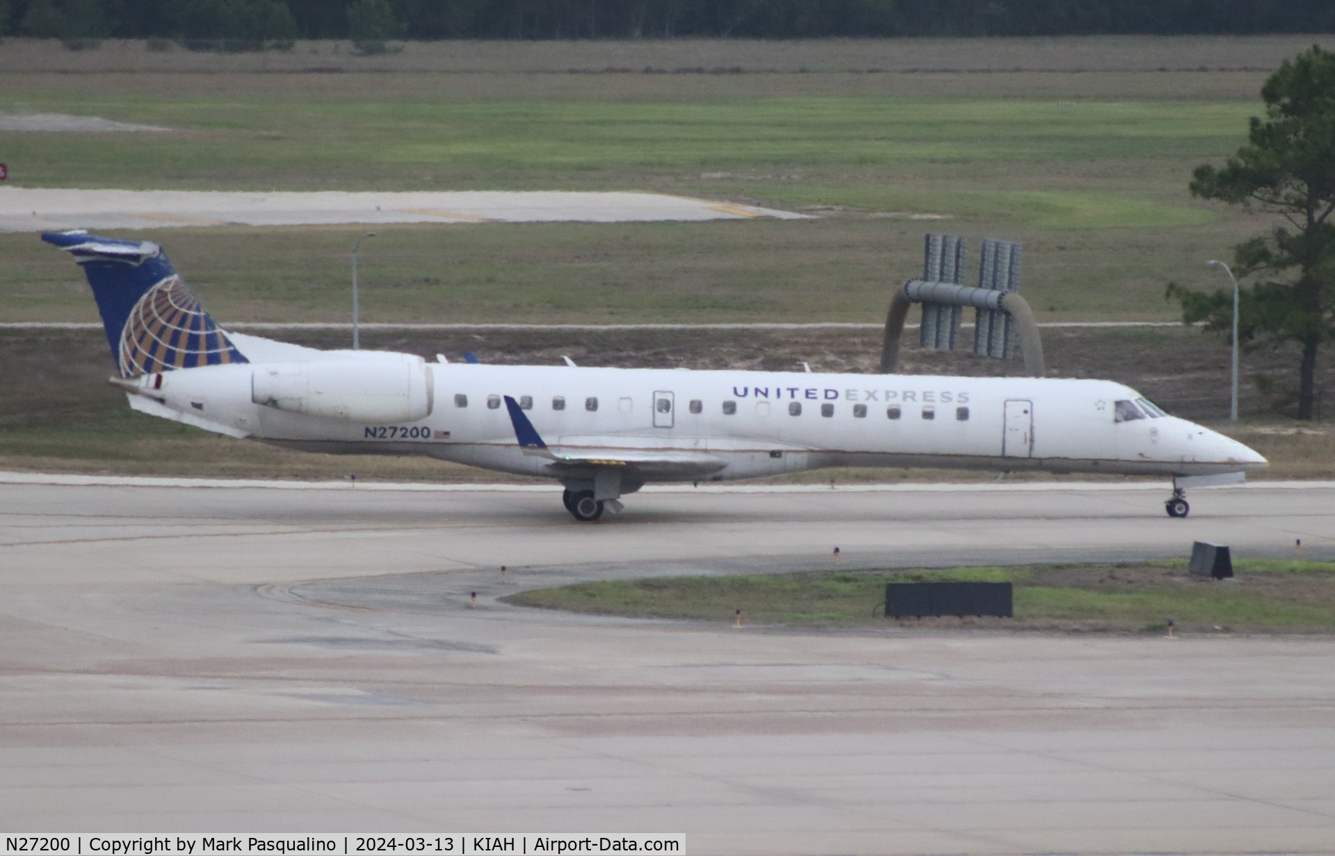N27200, 2006 Embraer ERJ-145XR (EMB-145XR) C/N 14500956, EMB-145XR
