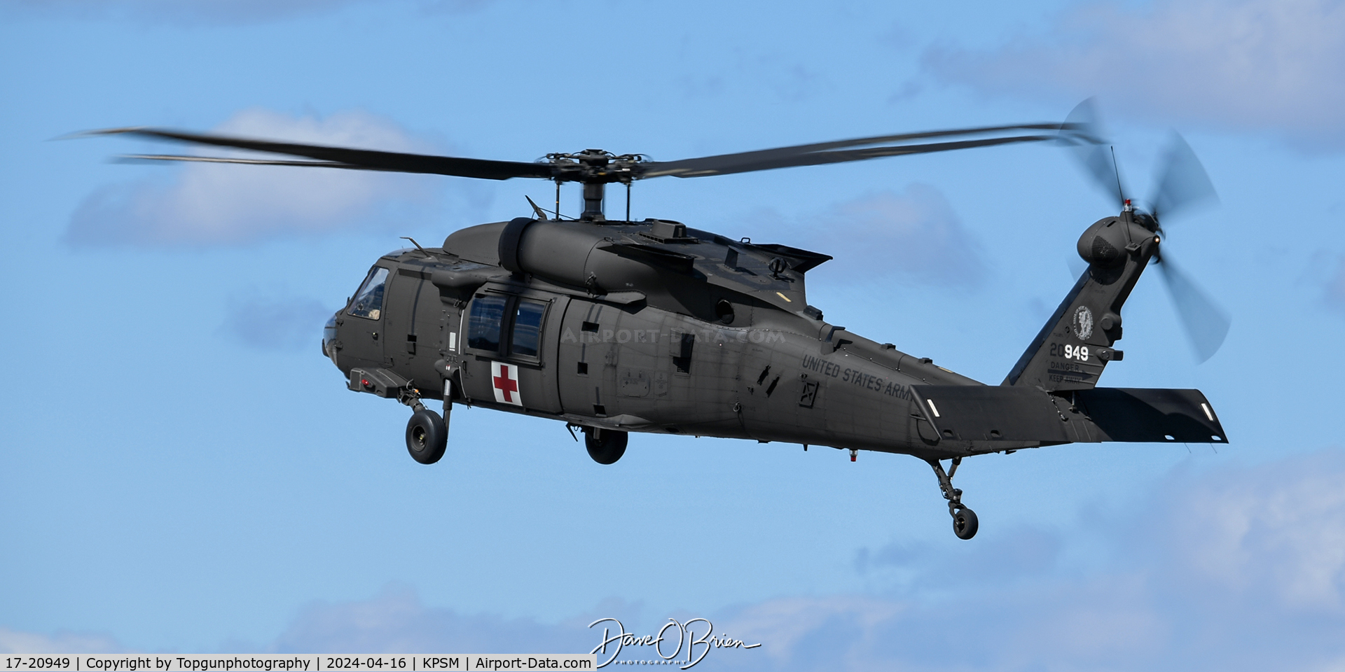 17-20949, 2018 Sikorsky HH-60M Black Hawk C/N Not found 17-20949, WILDCAT06, NH ARNG ready to touchdown on RW34