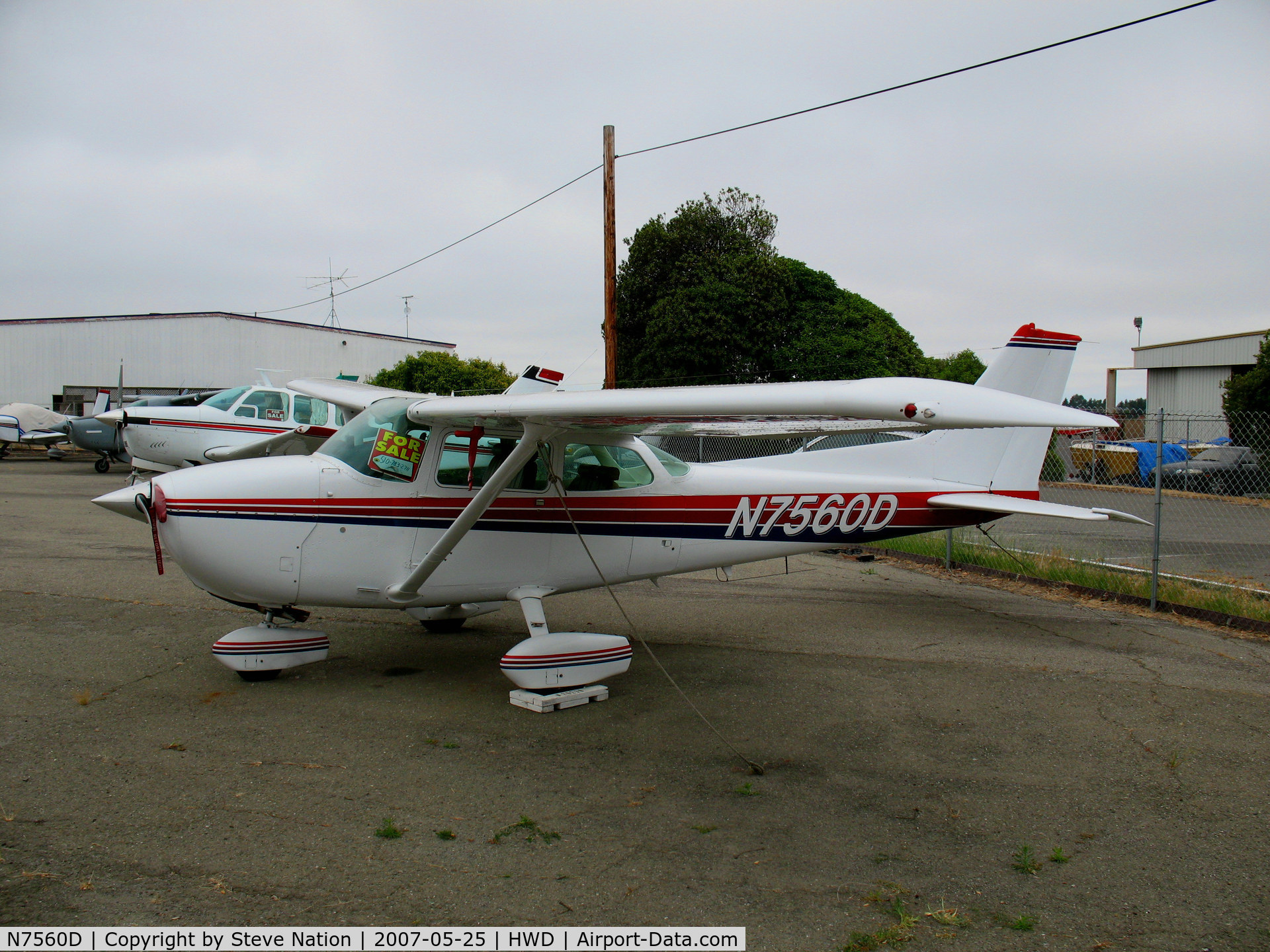 N7560D, 1979 Cessna 172N Skyhawk C/N 17272922, 1979 Cessna 172N @ Hayward Air Terminal, CA