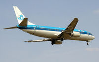 PH-BTA @ LHR - KLM Boeing 737-400 on the approach to London (Heathrow) Airport, in August 2002 - by Adrian Pingstone