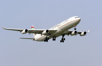 A6-EYC @ LHR - Etihad Airways Airbus A340-300 landing at London Heathrow Airport, England in Sept 2005