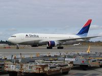 N112DL @ SEA - Delta Airlines Boeing 767 at Seattle-Tacoma International Airport - by Andreas Mowinckel