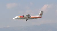 EC-IJP @ PMI - On short finals at Palma de Mallorca - by Micha Lueck