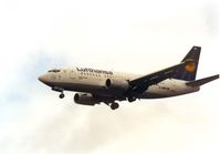 D-ABID @ EGLL - Lufthansa B737 on finals rwy 27R - by Syed Rasheed