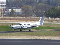 N313HS @ PDK - Taxing to Epps Air Service - by Michael Martin