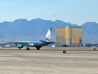 N904AW @ KLAS - America West Airlines - 'Arizona Diamondbacks' / 1986 Boeing 757-2S7