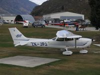 ZK-JPJ @ ZQN - At Wakatipu Aero Club in Queenstown - by Micha Lueck