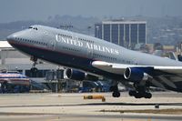 N117UA @ LAX - United Airlines N117UA (FLT UAL899) departing RWY 25R enroute to Narita Int'l (RJAA), Japan. - by Dean Heald