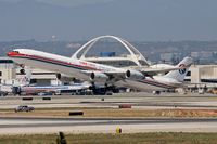 B-6052 @ LAX - China Eastern B-6052 (FLT CES586) departing RWY 25R enroute to Pudong (ZSPD) - Shanghai, China. - by Dean Heald