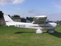 G-BXSD @ EGBW - Cessna 172 at Wellesbourne Mountford - by Simon Palmer