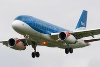 G-DBCF @ LHR - Catching the beacon.